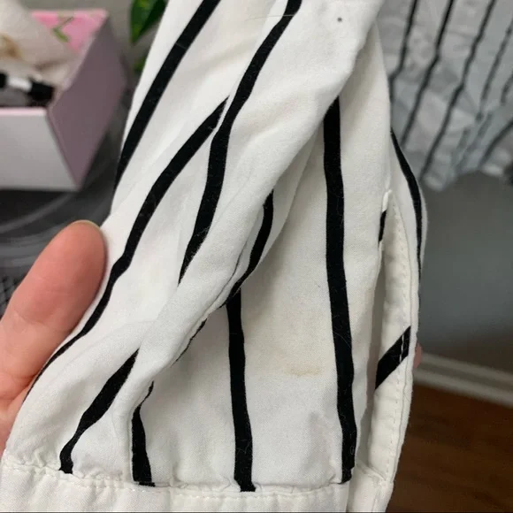 Forever 21 F21 Contemporary Blouse - Picture 5 of 5